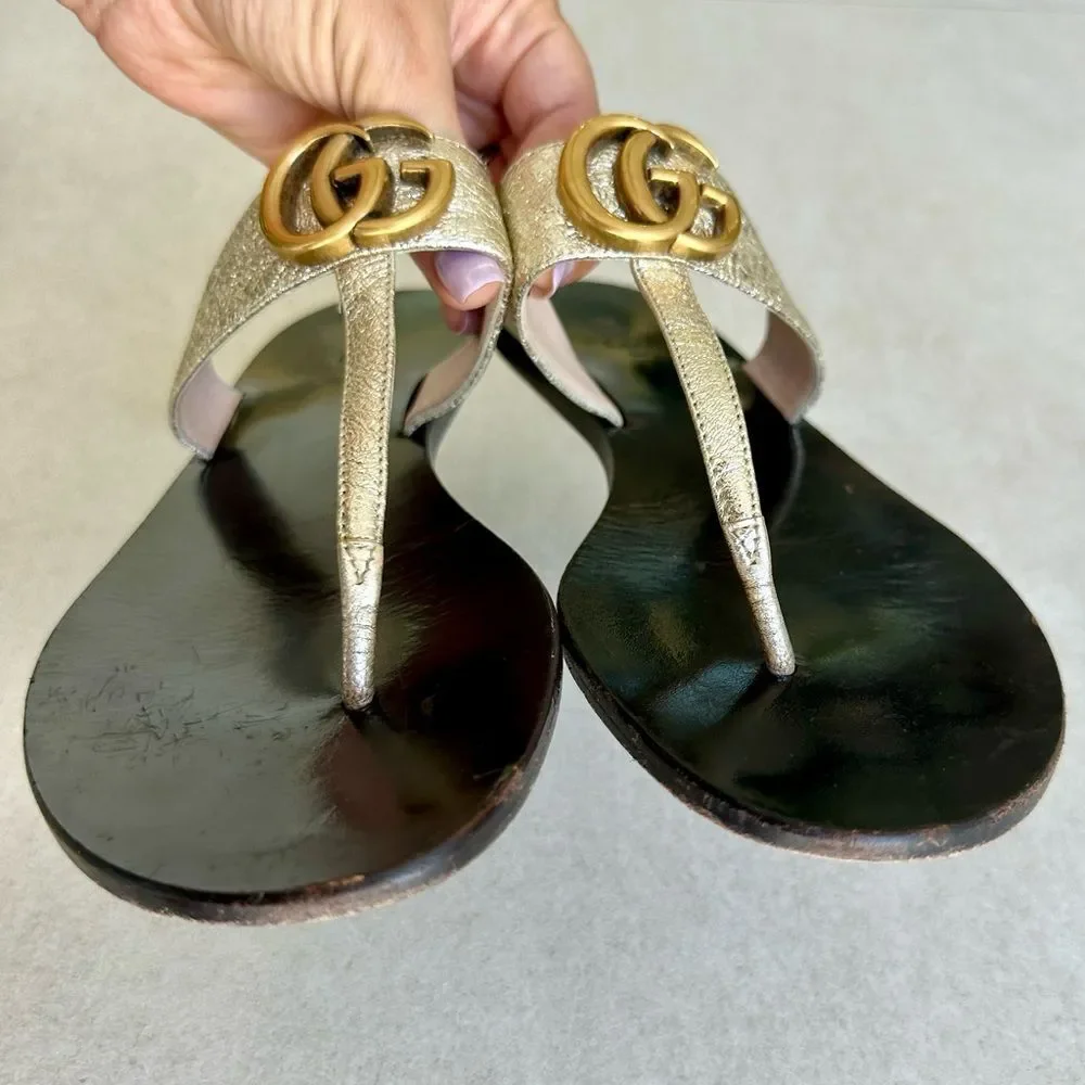 Gucci GG Marmont Sandals Metallic Gold Leather Thong Flats Flip Flops Size 37